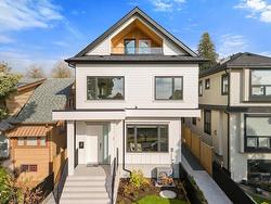 2 927 E 63RD AVENUE  Vancouver, BC V5X 2K9