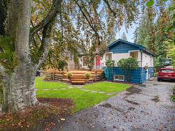 1129 W 24 STREET  North Vancouver, BC V7P 2J1