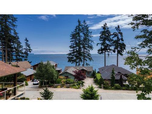 6014 Silverstone Lane, Sechelt, BC 