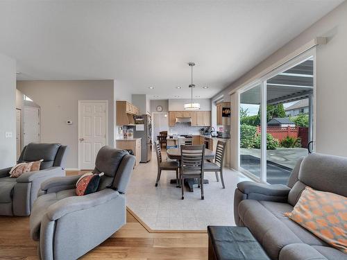 2391 Thames Crescent, Port Coquitlam, BC 