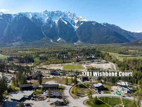 1701 Wishbone Court, Pemberton, BC 