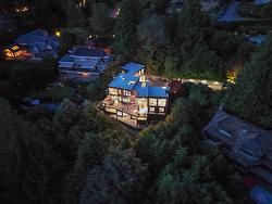 4345 ROCKRIDGE ROAD  West Vancouver, BC V7W 1A6