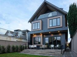 2 351 E 38TH AVENUE  Vancouver, BC V5W 1H5