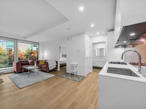 302 1480 Howe Street, Vancouver, BC 