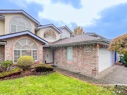 9831 KILBY DRIVE  Richmond, BC V6X 3N1