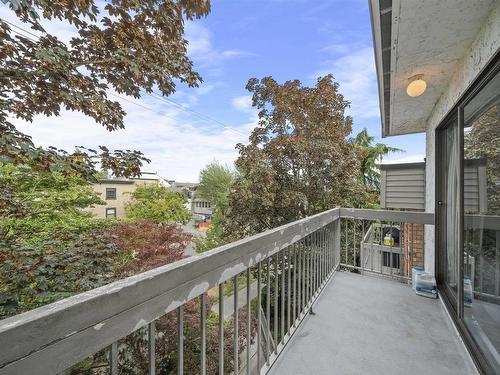 302 2080 Maple Street, Vancouver, BC 