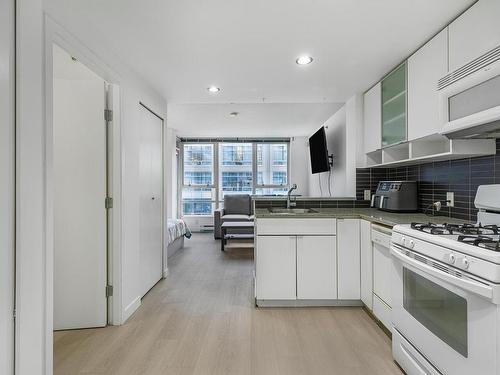 806 928 Beatty Street, Vancouver, BC 