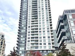 1808 5515 BOUNDARY ROAD  Vancouver, BC V5R 0E3