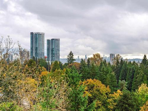 806 9623 Manchester Drive, Burnaby, BC 