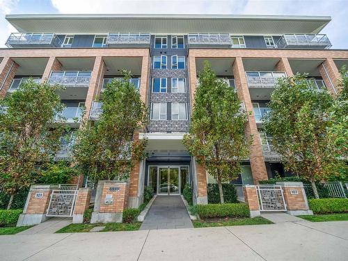 106 6933 Cambie Street, Vancouver, BC 