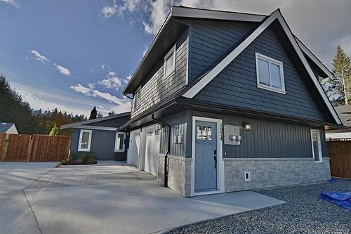 1072-74 Celia Crescent, Gibsons, BC 