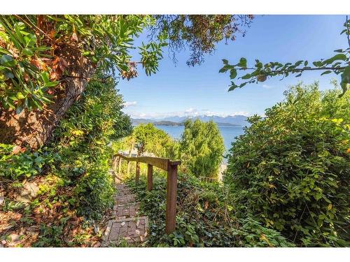 1124 Point Road, Gibsons, BC 