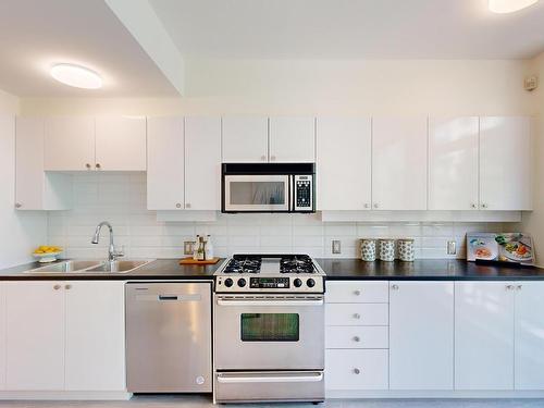 308 1478 W Hastings Street, Vancouver, BC 