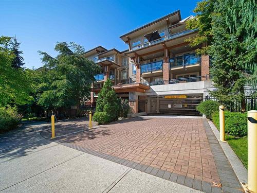 402 1633 Mackay Avenue, North Vancouver, BC 