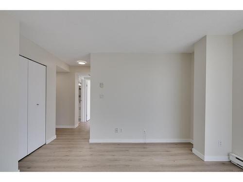 2403 1188 Howe Street, Vancouver, BC 