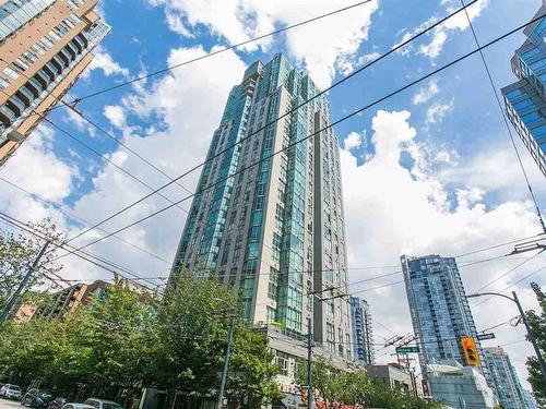 2403 1188 Howe Street, Vancouver, BC 