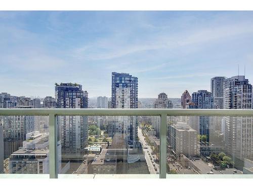 2403 1188 Howe Street, Vancouver, BC 