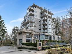 702 9262 UNIVERSITY CRESCENT  Burnaby, BC V5A 0A4