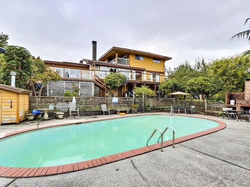 534 Beachview Drive, North Vancouver, BC 