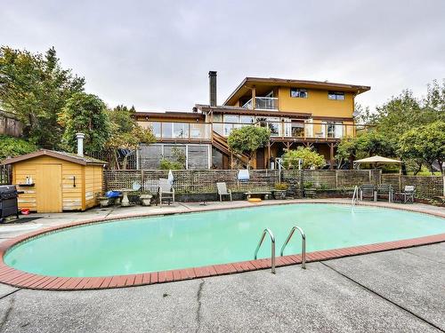 534 Beachview Drive, North Vancouver, BC 