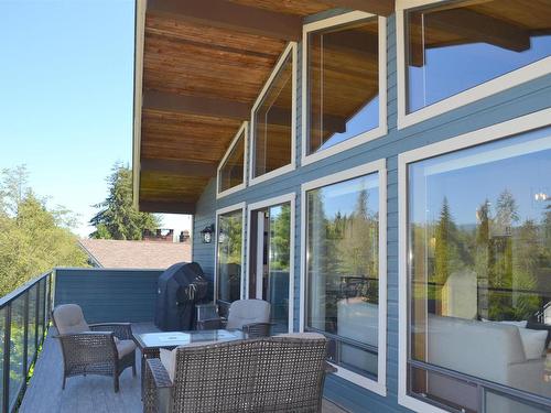 6154 Lookout Avenue, Sechelt, BC 