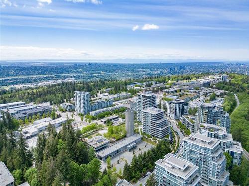 Ph5 9222 University Crescent, Burnaby, BC 