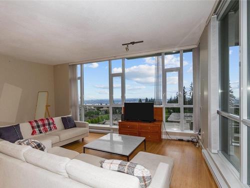 Ph5 9222 University Crescent, Burnaby, BC 