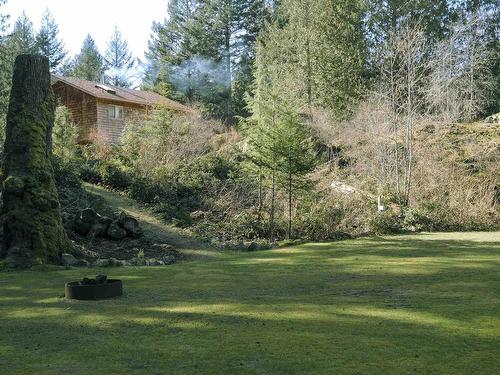 5887 Brooks Road, Halfmoon Bay, BC 