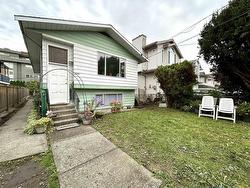 2342 KELLY AVENUE  Port Coquitlam, BC V3C 1Y2