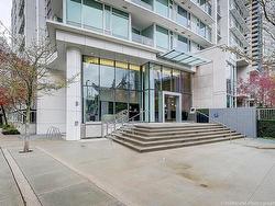 905 161 W GEORGIA STREET  Vancouver, BC V6B 0K9