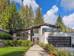 686 E OSBORNE ROAD  North Vancouver, BC V7N 1M7