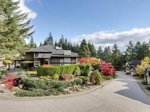 1 1900 Indian River Crescent, North Vancouver, BC 