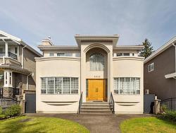 6908 DAWSON STREET  Vancouver, BC V5S 2W3