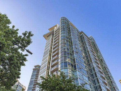 702 1077 Marinaside Crescent, Vancouver, BC 