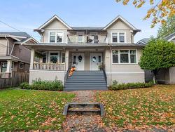 2325/35 W 8TH AVENUE  Vancouver, BC V6K 2A8