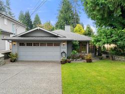 1635 DRAYCOTT ROAD  North Vancouver, BC V7J 1W3