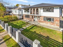 1219 E 29TH AVENUE  Vancouver, BC V5V 2T1