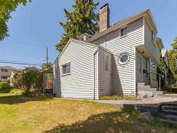 1389 E 39TH AVENUE  Vancouver, BC V5W 4C3