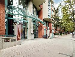 3001 939 HOMER STREET  Vancouver, BC V6B 2W6