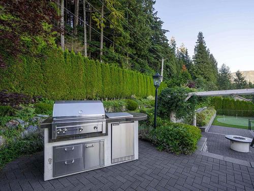 1095 Millstream Road, West Vancouver, BC 