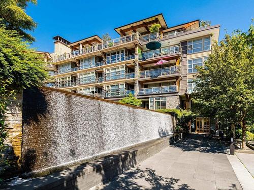 516 3606 Aldercrest Drive, North Vancouver, BC 