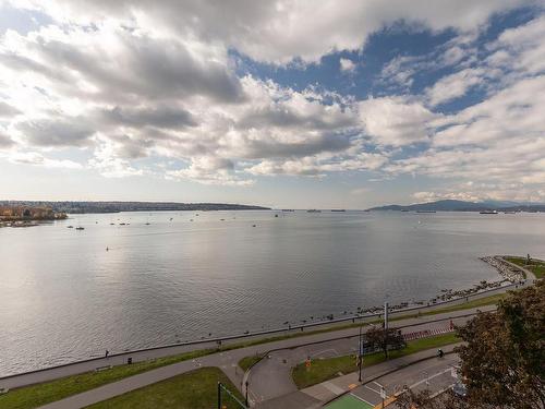 901 1575 Beach Avenue, Vancouver, BC 