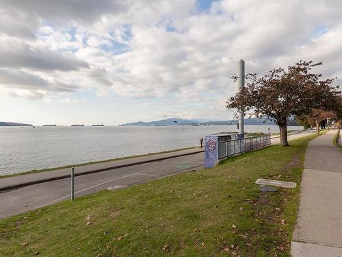 901 1575 Beach Avenue, Vancouver, BC 