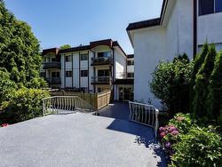 112 135 W 21ST STREET  North Vancouver, BC V7M 1Z2