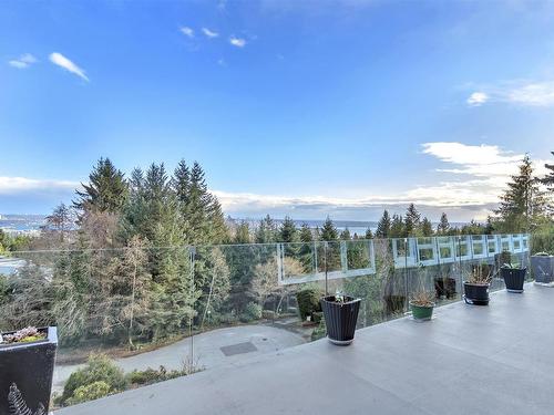 1135 Groveland Court, West Vancouver, BC 