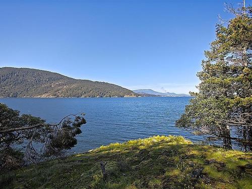 206 Narrows West Road, Salt Spring Island, BC 