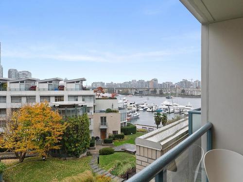 609 1288 Marinaside Crescent, Vancouver, BC 