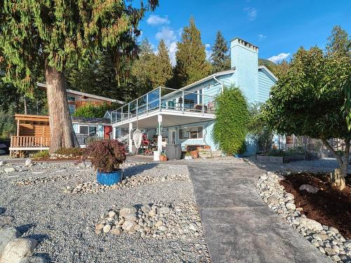 7629 Sechelt Inlet Road, Sechelt, BC 