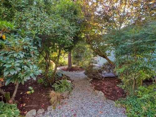 7629 Sechelt Inlet Road, Sechelt, BC 