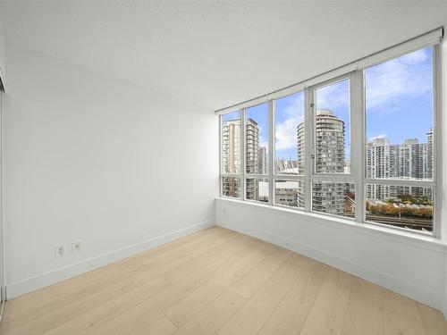 2501 63 Keefer Place, Vancouver, BC 